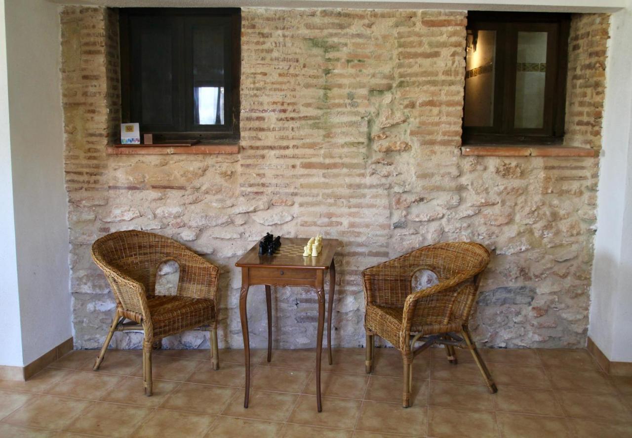 Maison d'hôtes La Fabriqueta De Cent Piques à Fontanars dels Alforins Extérieur photo
